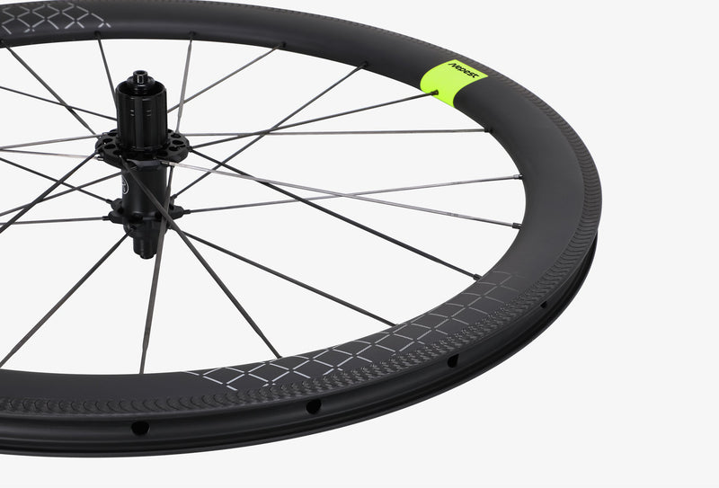 How to Choose the Right Carbon Wheelset for Road and Gravel Riding